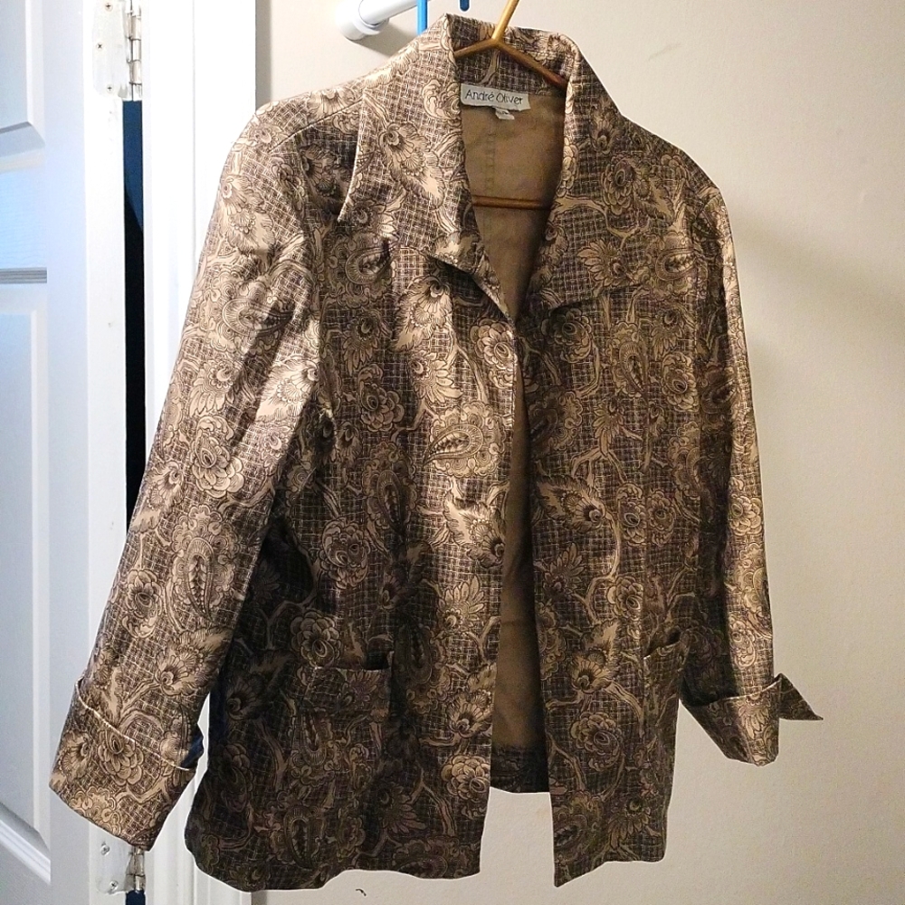 Cropped jacket